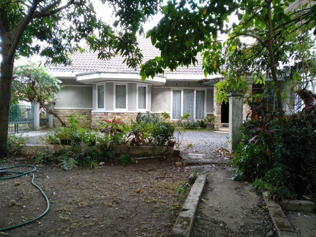 Rumah Belanda terawat di sayap Sudirman Bandung, Sudirman, Bandung