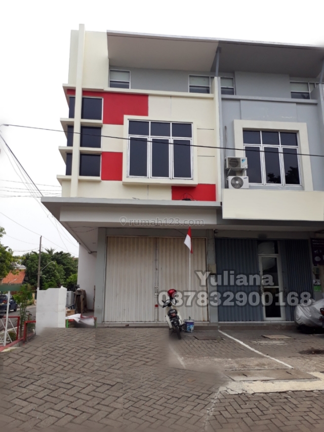 Ruko Bangunan Baru gress tingkat 2 lantai posisi Hook siap pakai di Jl. Pusponjolo, Semarang, Pusponjolo, Semarang