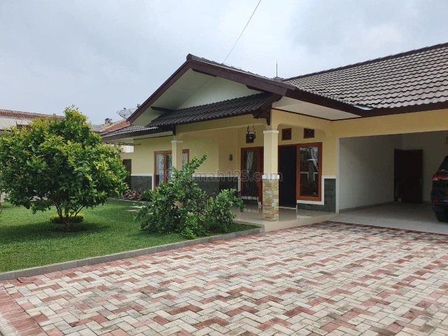 Rumah Luas dan Strategis di Sukabumi Jawa Barat (ZL), Kota Sukabumi, Sukabumi