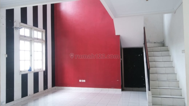 Rumah Dalam Cluster Legenda Wisata, Siap Huni, Cibubur, Jakarta Timur