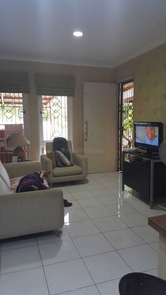 Rumah Siap Huni di Kota Wisata, Cibubur, Jakarta Timur