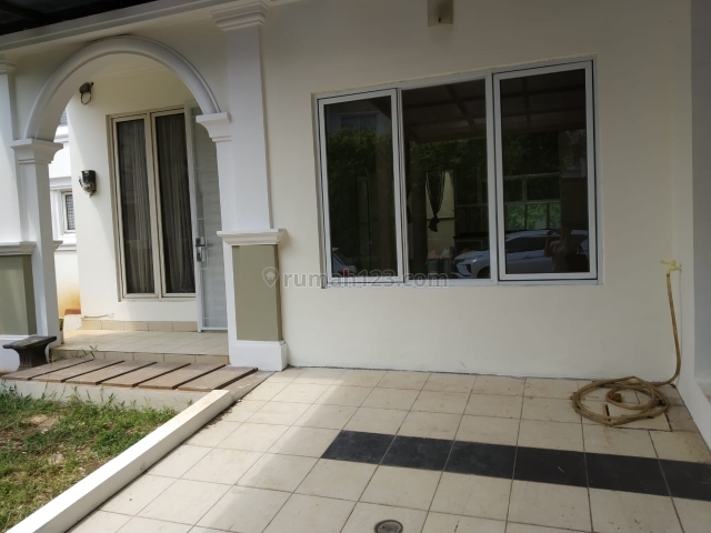 RUMAH IL ROSA PARAMOUNT SERPONG, 5 UNIT AC, SEMI FURNISH, Gading Serpong Cluster IL Rosa, Tangerang