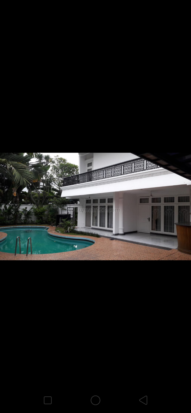 comfortable and modern house at pondok indah, Kebayoran Lama, Jakarta Selatan