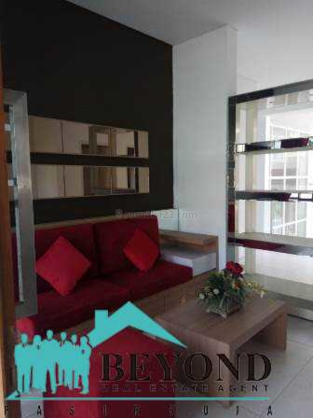 RUMAH 3 LANTAI FREE FURNISH SIAP NEGO DI KOTA BARU PARAHYANGAN BANDUNG, Kota Baru Parahyangan, Bandung