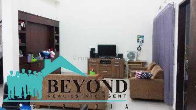 RUMAH TERAWAT 2 LANTAI NEGO LANGSUNG DI TAMAN KOPO INDAH BANDUNG, Taman Kopo Indah, Bandung
