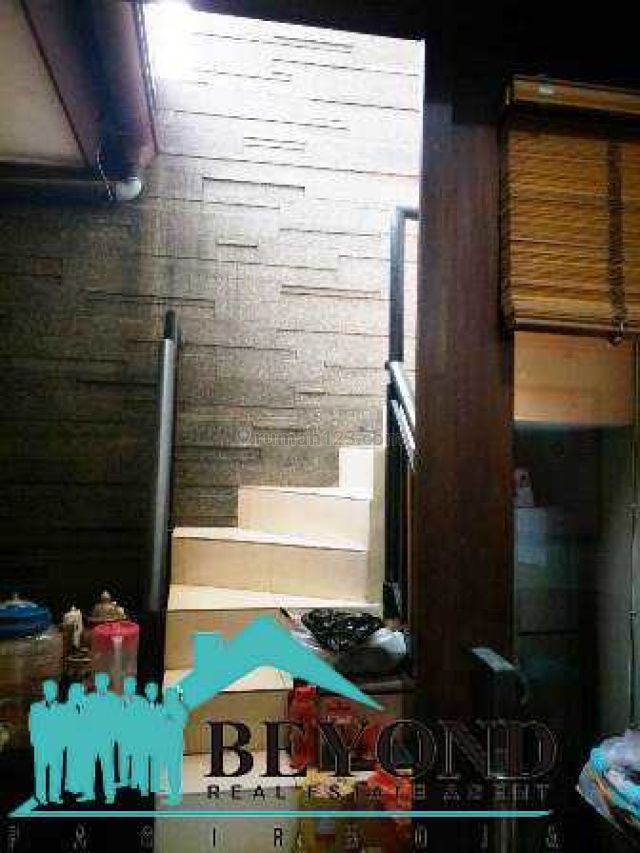 RUMAH CANTIK PENUH KENYAMANAN DI AREA BUAH BATU BANDUNG, Buah Batu, Bandung