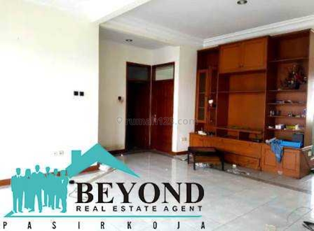 RUMAH KEREN 3 LANTAI DI SETRA MURNI, BANDUNG BURUAN BELI!, Setra Murni, Bandung