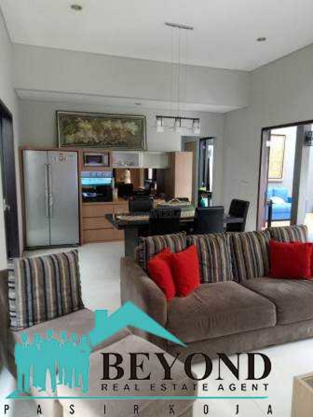 RUMAH CANTIK ELEGANT LOKASI MANTAP BATUNUNGGAL BANDUNG, Batununggal, Bandung
