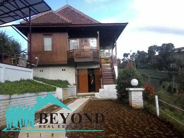 Rumah Bagus Nyaman Area Bandung Dago Bukit Pakar Utara, Dago, Bandung