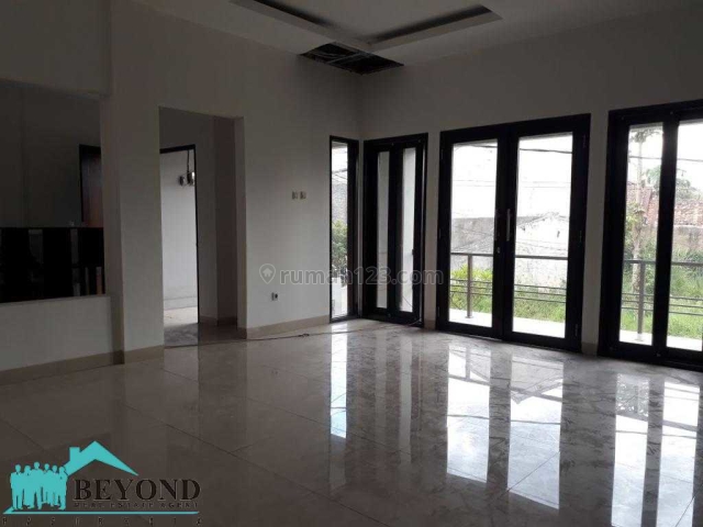 Rumah Bagus Nyaman Area Cimahi Setraduta, Setra Duta, Bandung