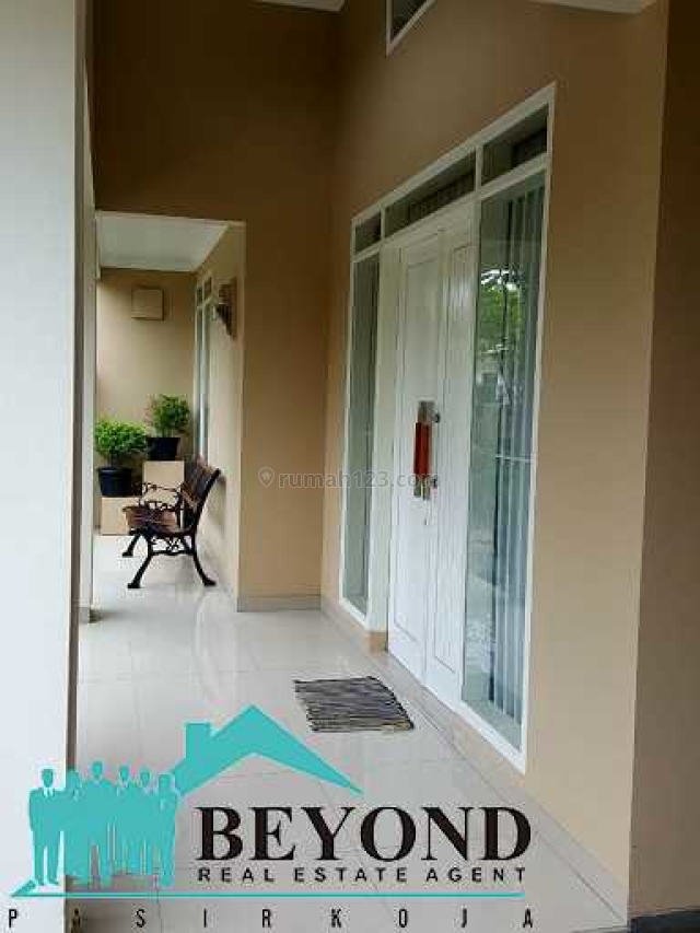 RUMAH PALING NYAMAN LINGKUNGAN TENANG DI AREA JALAN GAJAH CIMAHI, Cimahi, Bandung