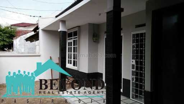 ELEGANT! RUMAH MENAWAN DI TAMAN KOPO INDAH BANDUNG, Taman Kopo Indah, Bandung