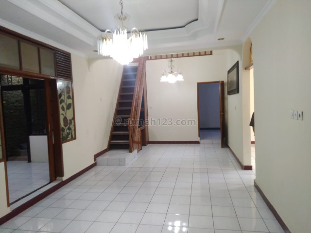 Rumah Bagus Siap Huni di Margahayu Permai, Margahayu, Bandung