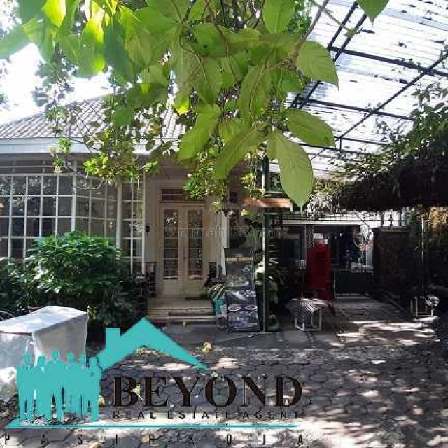 RUMAH KLASIK SUPER LUAS DI JANTUNG KOTA! JALAN ACEH, MERDEKA BANDUNG, Sumurbandung, Bandung