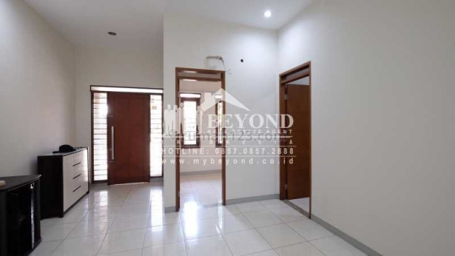Rumah Bagus Nyaman Area Cigondewah Taman Holis Indah, Holis Cigondewah, Bandung