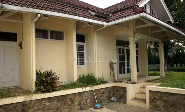 Rumah bagus keren siap huni dan harga nego di Area Abadi Gegerkalong Bandung, Geger Kalong, Bandung