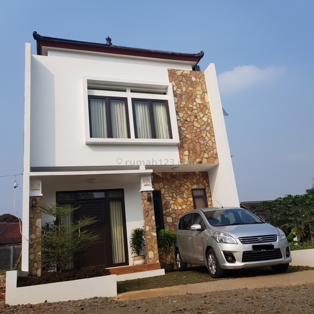 Rumah 2 Lantai Bebas Banjir Paling dekat ke Stasiun LRT Cibubur, Cibubur, Jakarta Timur