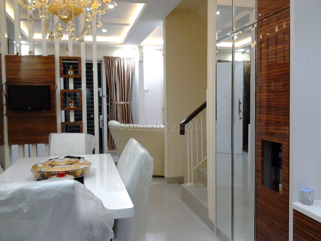 Rumah Golf Lake Residence Full Renov Full Interior, Cengkareng, Jakarta Barat