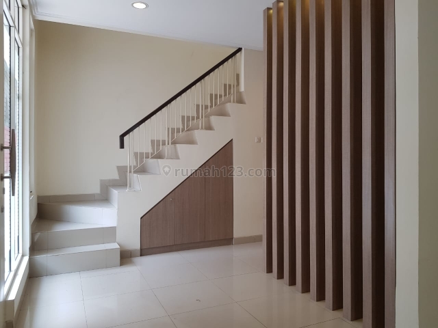 Rumah katamaran indah pantai indah kapuk, Pantai Indah Kapuk, Jakarta Utara