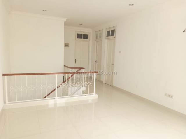 RUMAH di KOTA WISATA, RAPIH, SIAP HUNI, Kota Wisata, Bogor
