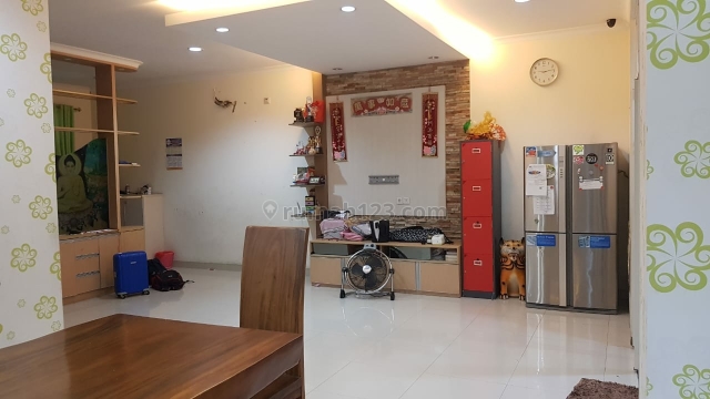 Rumah cantik dan nyaman, Pantai Indah Kapuk, Jakarta Utara