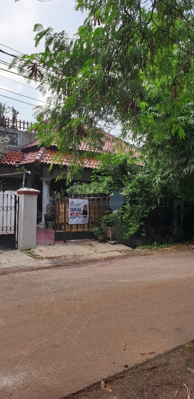 Rumah Jl. Laut Sulawesi Duren Sawit, Duren Sawit, Jakarta Timur