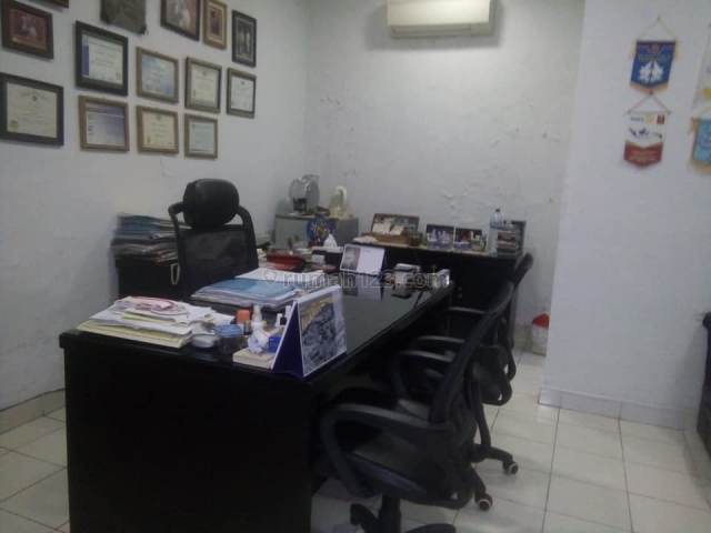 Rumah Strategis untuk kantor di Bendungan Hilir, lokasi strategis.. Hubungi 0813-1838-1838/ 0878-7838-1838.., Bendungan Hilir, Jakarta Pusat
