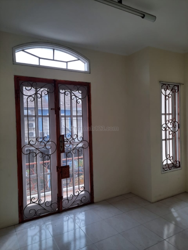 Rumah cantik dn murmer, Citra Garden, Jakarta Barat