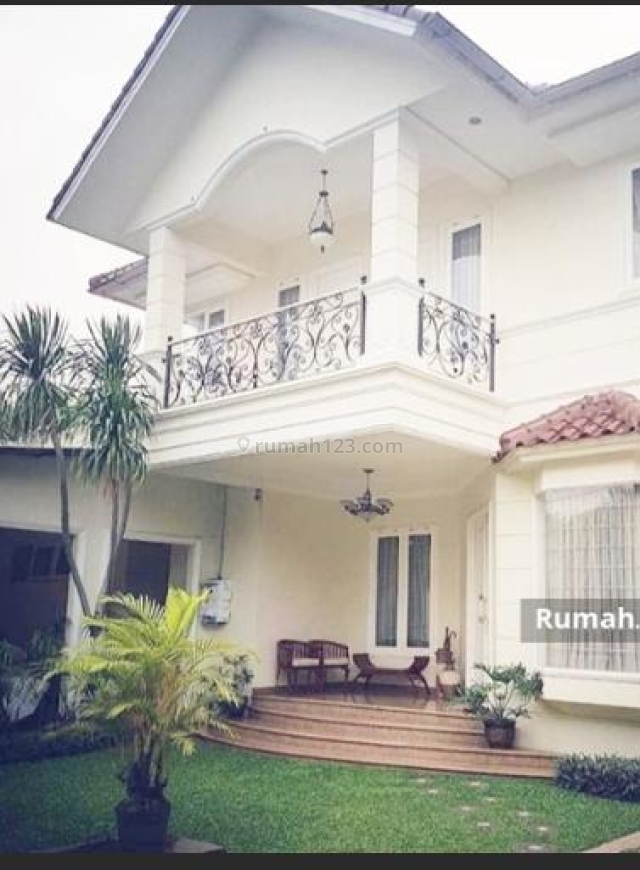 Rumah Mewah dan Strategis di Jagakarsa Jakarta Selatan, Jagakarsa, Jakarta Selatan