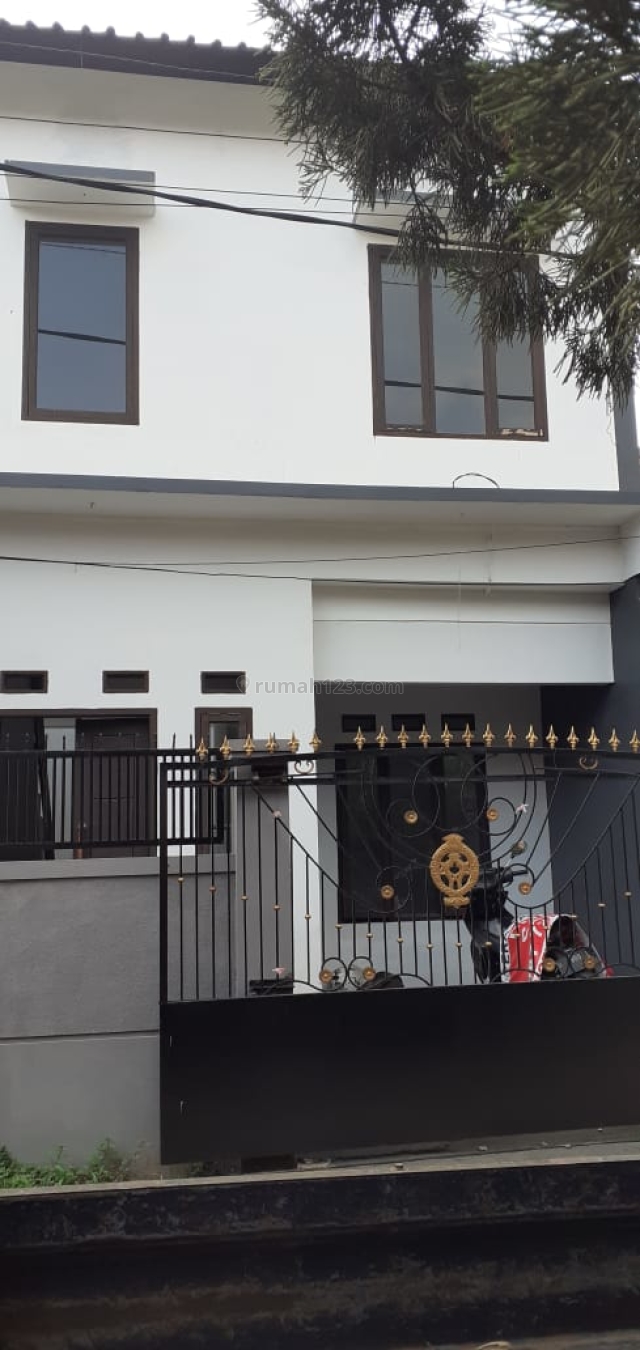 Rumah bisa dijadikan ruko strategis di TKI 1 dkt MIKO mall akses tol kopo, Taman Kopo Indah, Bandung