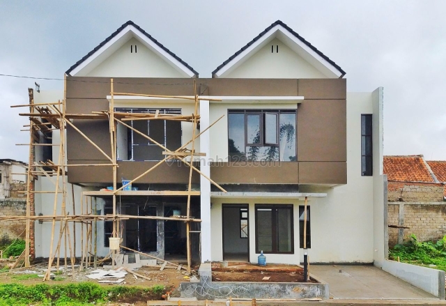 CIHANJUANG TOWN HOUSE HUNIAN KEREN dkt alfamart pemkot tol baros, Cihanjuang, Bandung