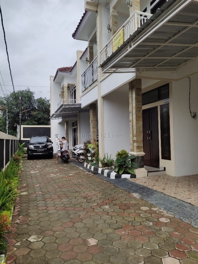 Rumah baru 2lantai siap huni semi cluster di limo depok, Limo, Depok