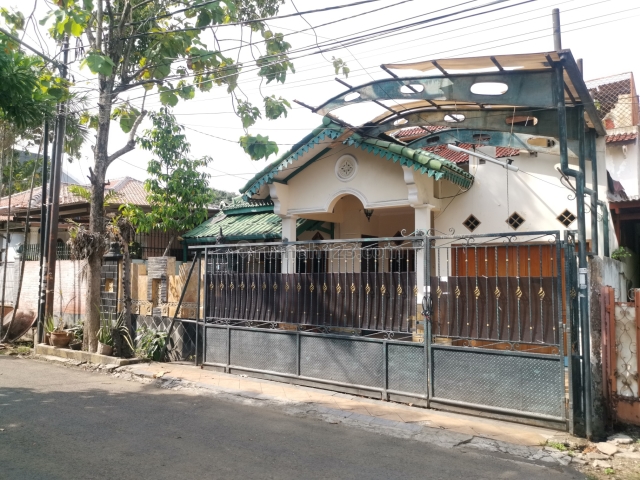 Rumah Murah Cocok Hunian Kawasan Asri dan Aman di Taman Aries, Meruya , Jakarta Barat, Meruya, Jakarta Barat