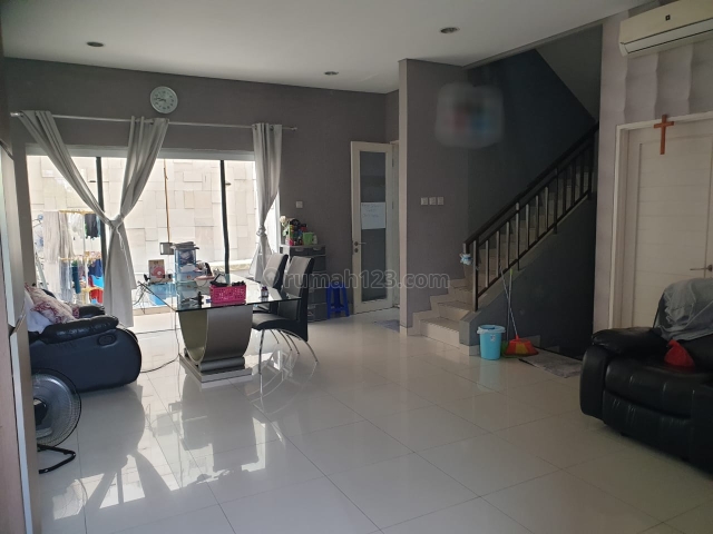 rumah nyaman di dlm cluster, Puri Mansion, Jakarta Barat
