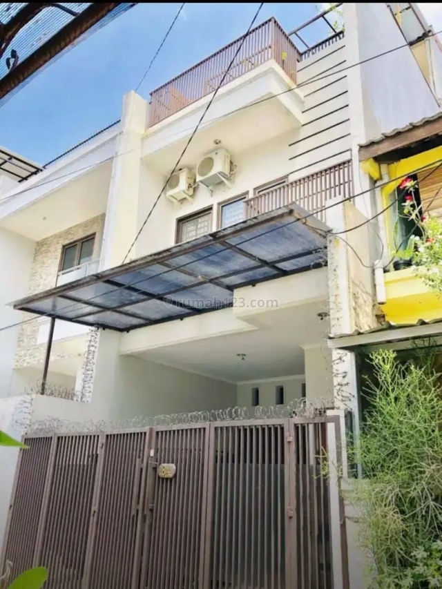BURUAN!!! Rumah Murah Dan Bagus Full Furnish di Tanjung Duren(td10), Tanjung Duren, Jakarta Barat