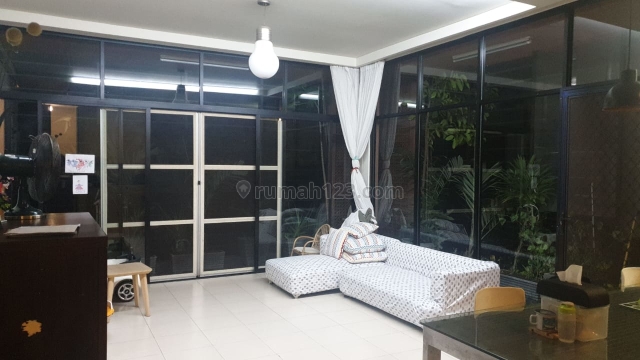 Rumah Pademangan, bangunan 3 lantai, siap huni, kondisi Rapi, Pademangan, Jakarta Utara