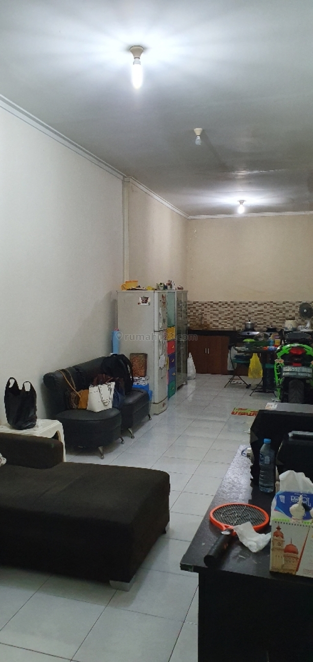 Rumah minimalis di Taman Kopo Indah 3, Margahayu, Bandung
