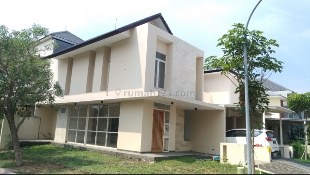 Brand New Dian Istana Moca Vrbana Double Way Cluster dkt Graha Family, Graha, Surabaya
