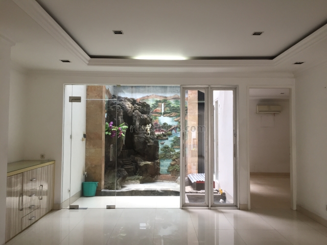 4 Bedroom House at Pondok Indah, Near Raffles International School, Pondok Indah, Jakarta Selatan