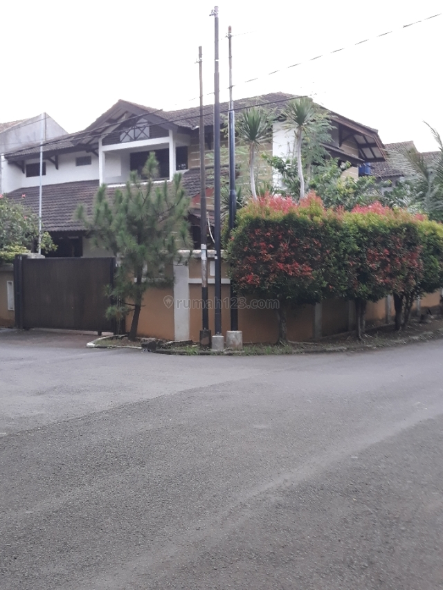Rumah luas dan asri di Pesanggrahan mas, Pesanggrahan, Jakarta Selatan