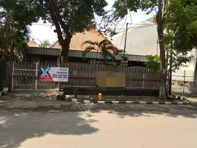 Rumah Surabaya Pusat cocok buat hunian restoran dekat Diponegoro, Tegalsari, Surabaya