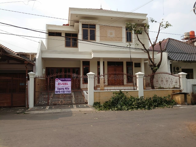 Rumah 2 Lantai LT.220, Duren Sawit, Jakarta Timur