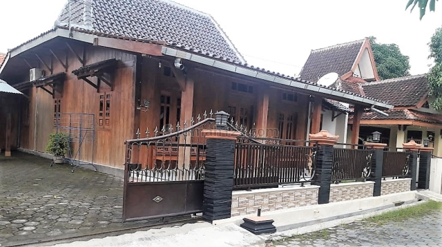 Rumah Jati, Etnik Klasik, Kendal Kota, Dekat MAN, Adem, Nyaman., Patebon, Kendal