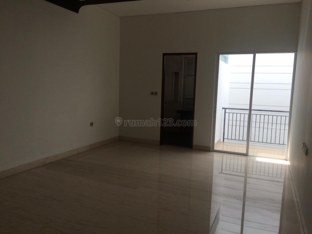 Rumah cantik Dan rapi, Pantai Indah Kapuk, Jakarta Utara