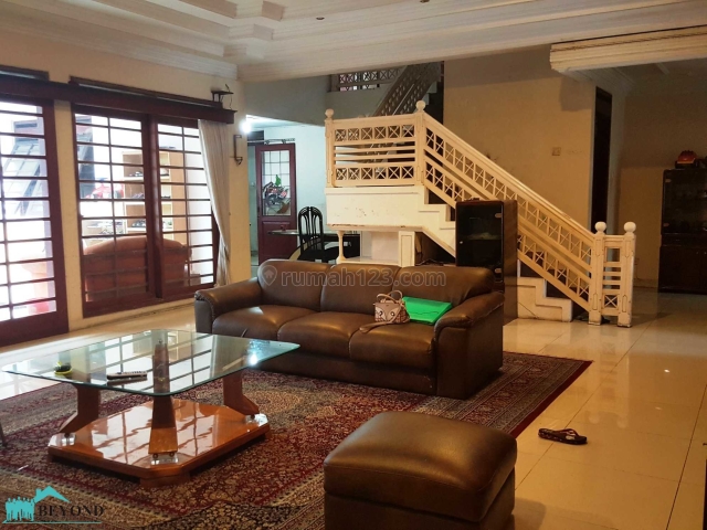 HUNIAN MENARIK BERGAYA MODERN SUASANA ASRI DI BKR BANDUNG, BKR, Bandung