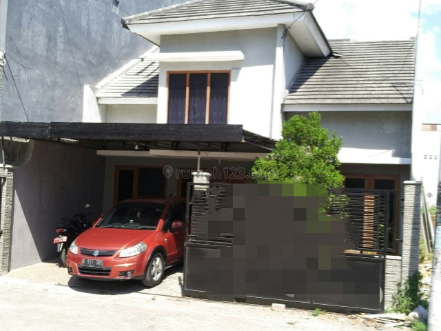 Rumah cantik minimalis dalam cluster, Kartosuro, Solo