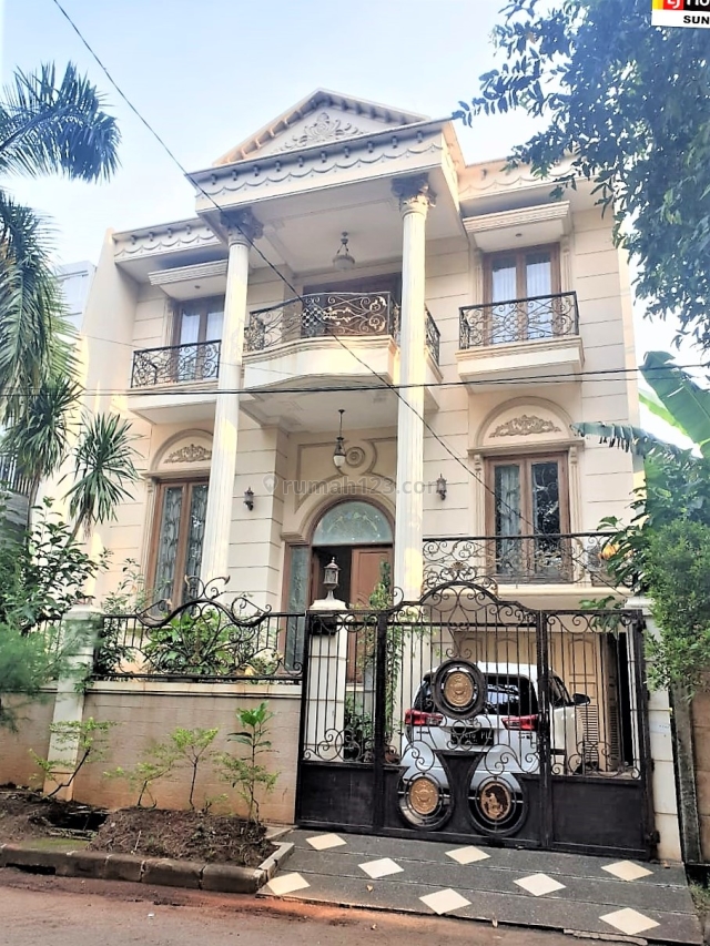 RUMAH MODEL KLASIK, BAGUS DAN ASRI DI SUNTER PERMAI JAYA, Sunter, Jakarta Utara
