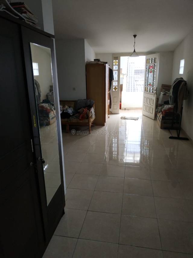 Rumah dalam perumahan Pondok Indah, Pondok Indah, Jakarta Selatan