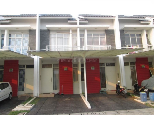 TERMURAH!!! Rumah Bagus Cluster West Coast Green Lake City Bebas Banjir, Green Lake City, Jakarta Barat