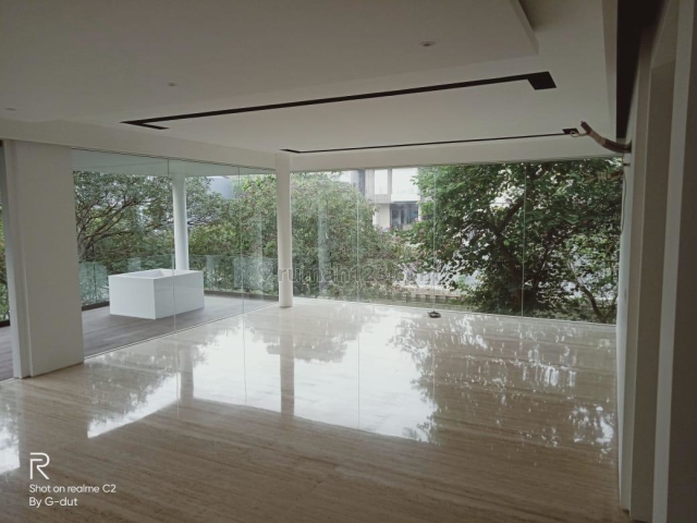 Rumah brandnew pik minimalis, 330m2, view danau, 23m nego, Pantai Indah Kapuk, Jakarta Utara